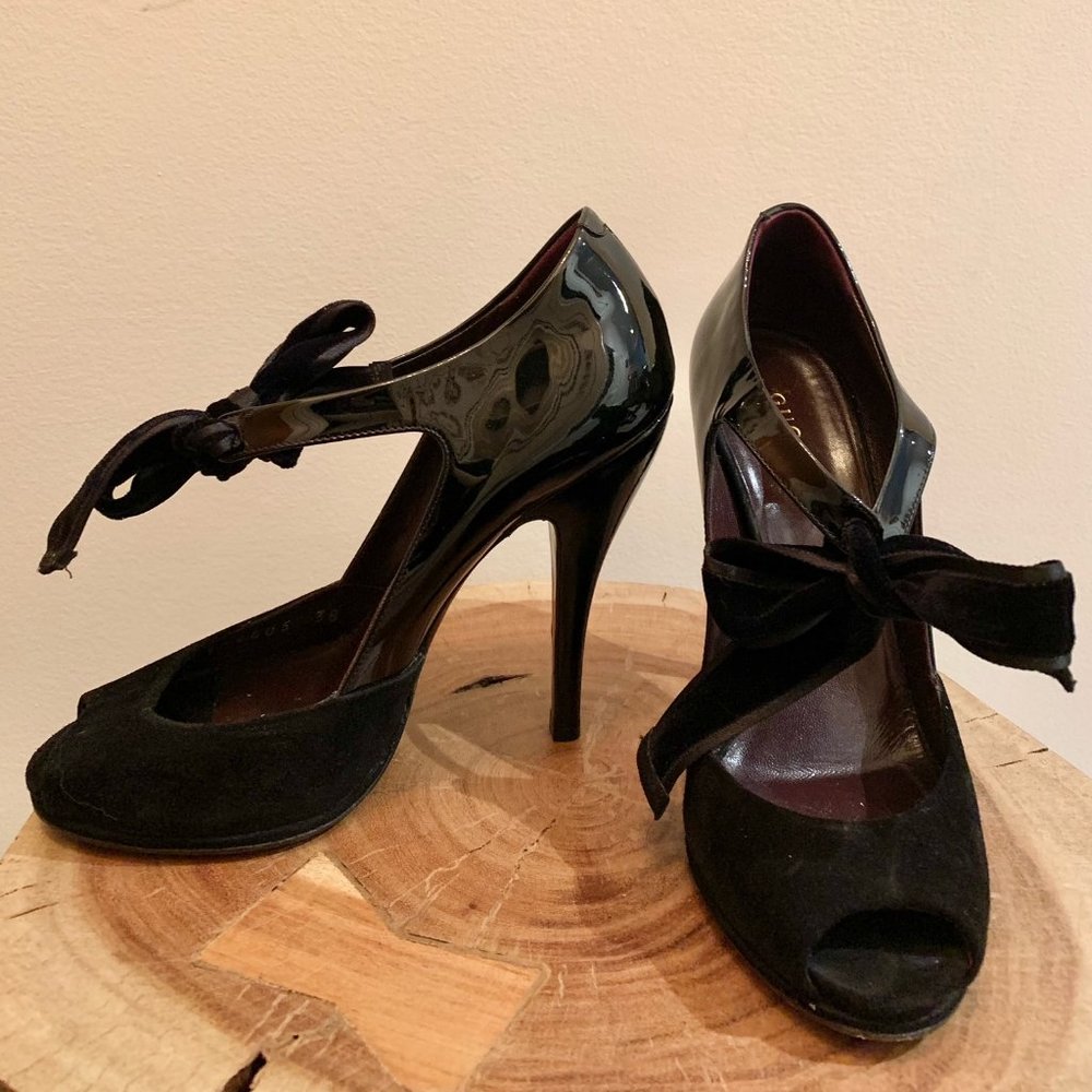 Black Gucci Pumps